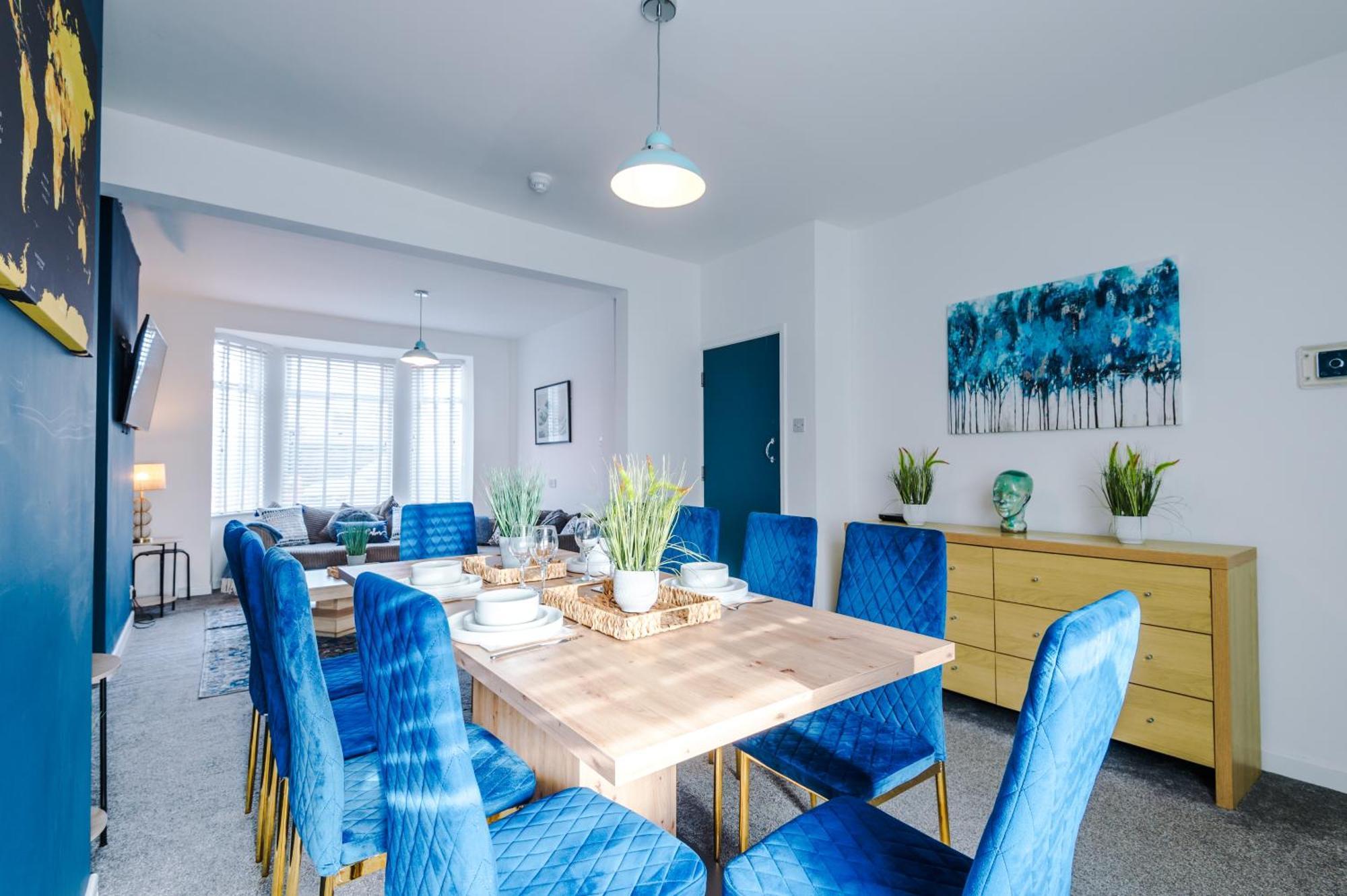 Large 7 Bedroom Town House In Chester City Centre Exterior photo
