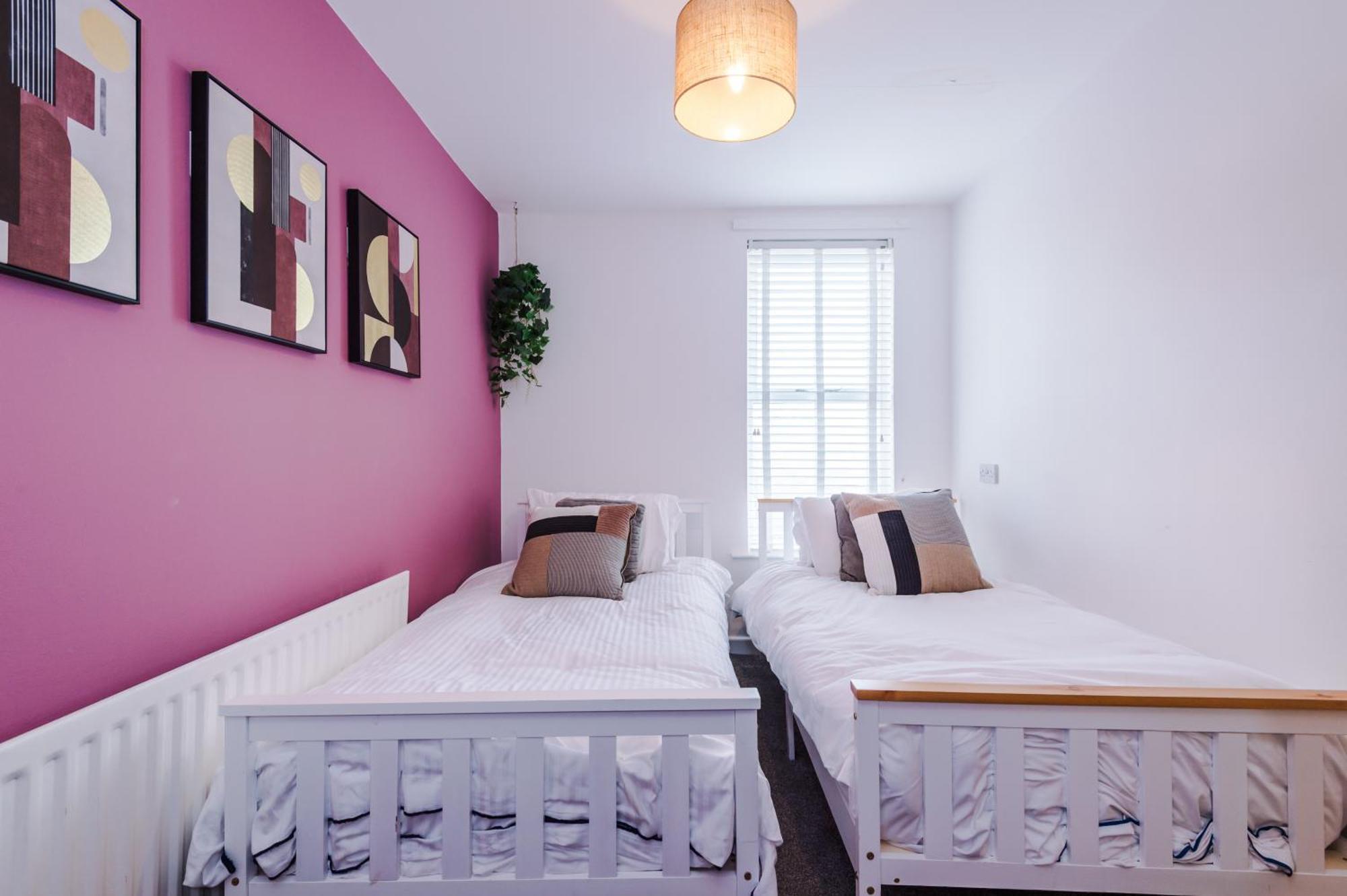Large 7 Bedroom Town House In Chester City Centre Exterior photo